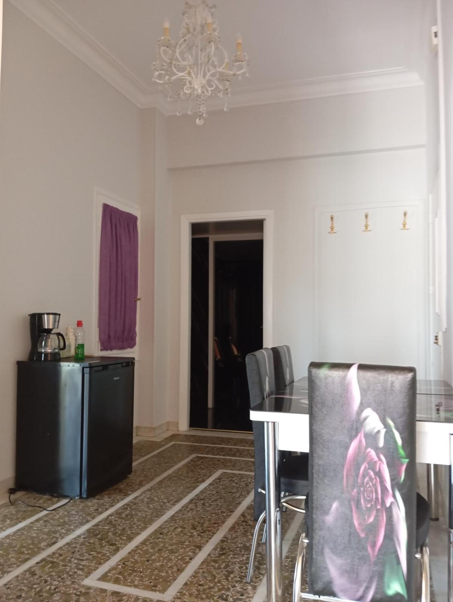 Iris Baroque Apartment Elefsina Eksteriør billede