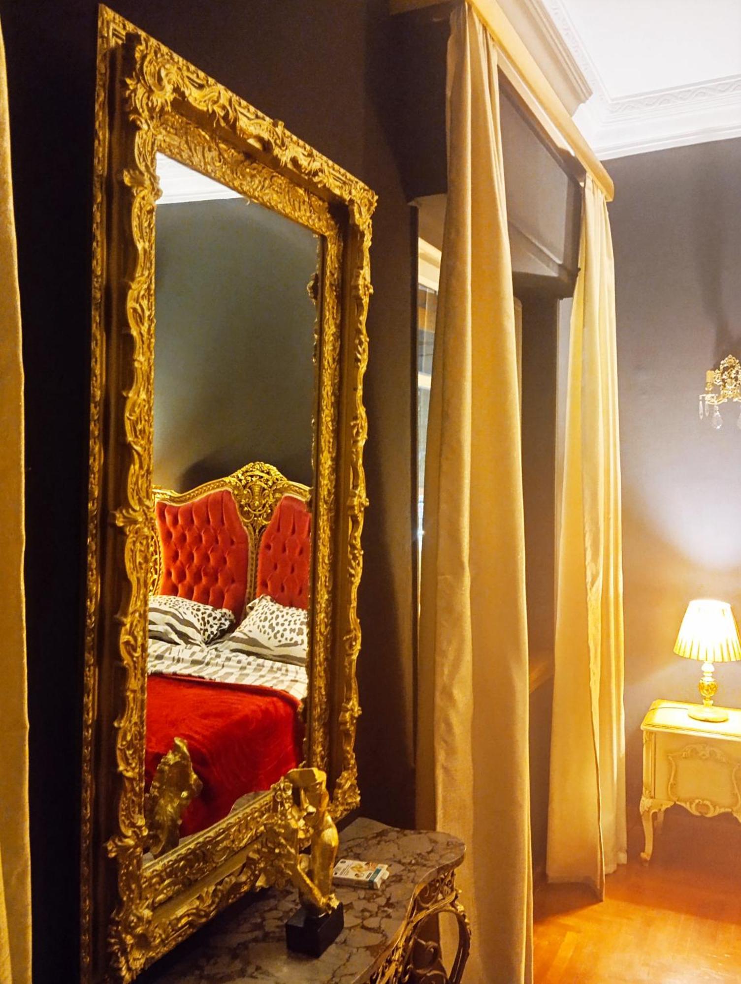 Iris Baroque Apartment Elefsina Eksteriør billede